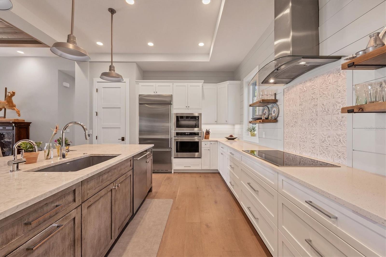 BALLENTINE MANOR ESTATES - Residential