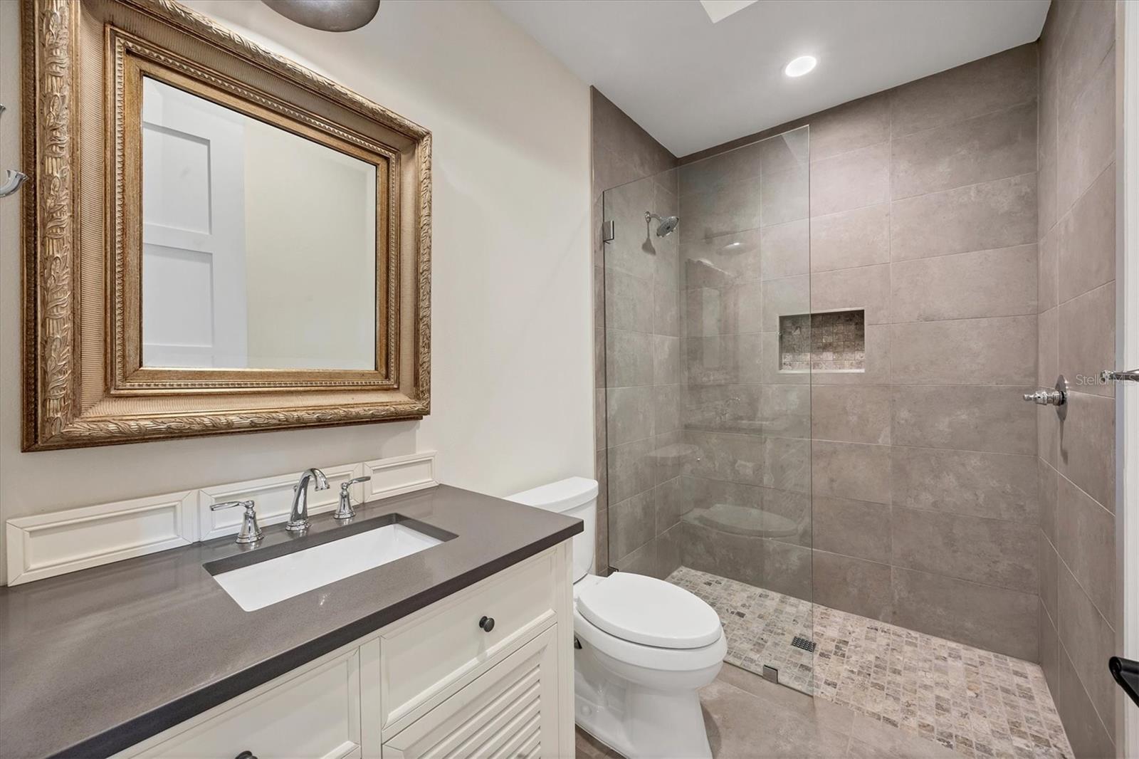 BALLENTINE MANOR ESTATES - Residential