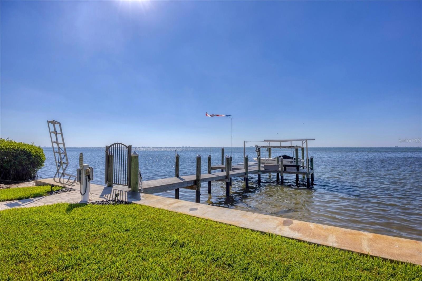 BALLENTINE MANOR ESTATES - Residential