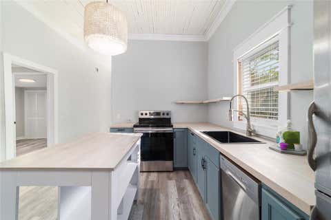 Tiny photo for 20837 Walnut Street, Dunnellon, FL 34431 (MLS # OM726370)