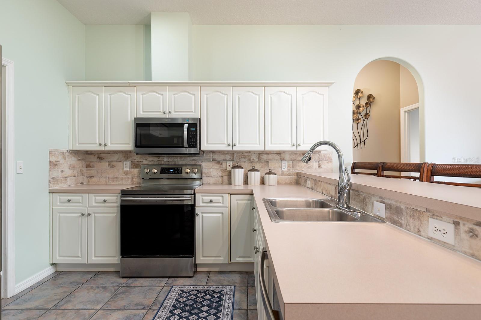 DELTONA LAKES UNIT 07 - Residential