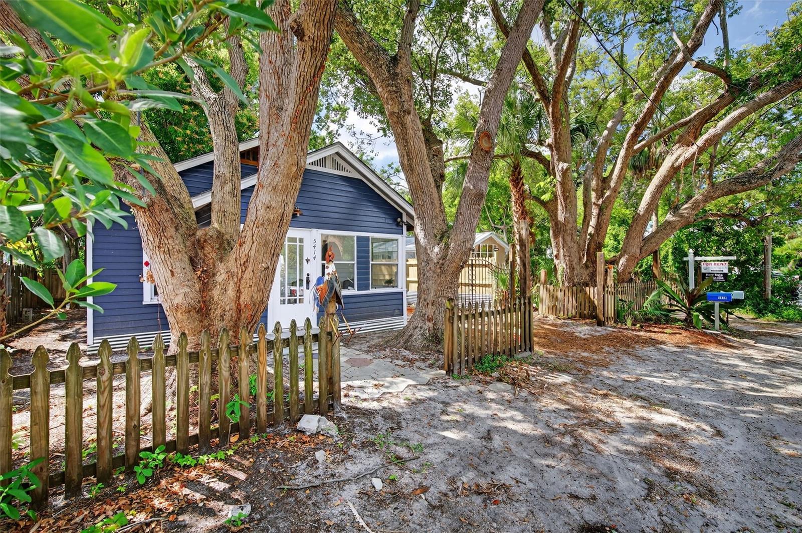 BOCA CEIGA PARK - Residential