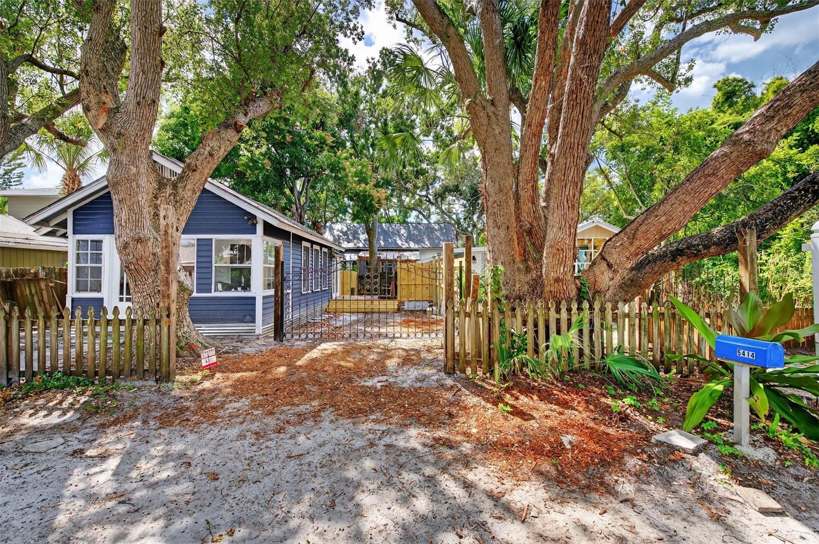 BOCA CEIGA PARK - Residential