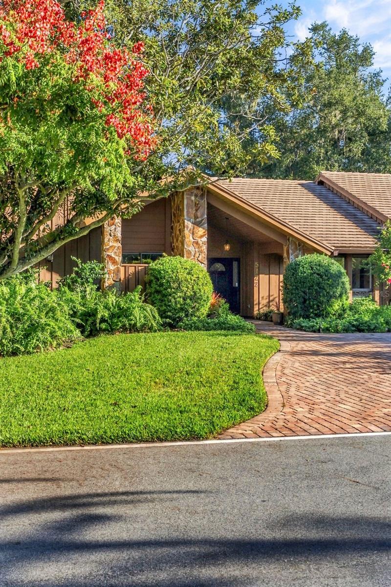 5122 KESTRAL PARK S