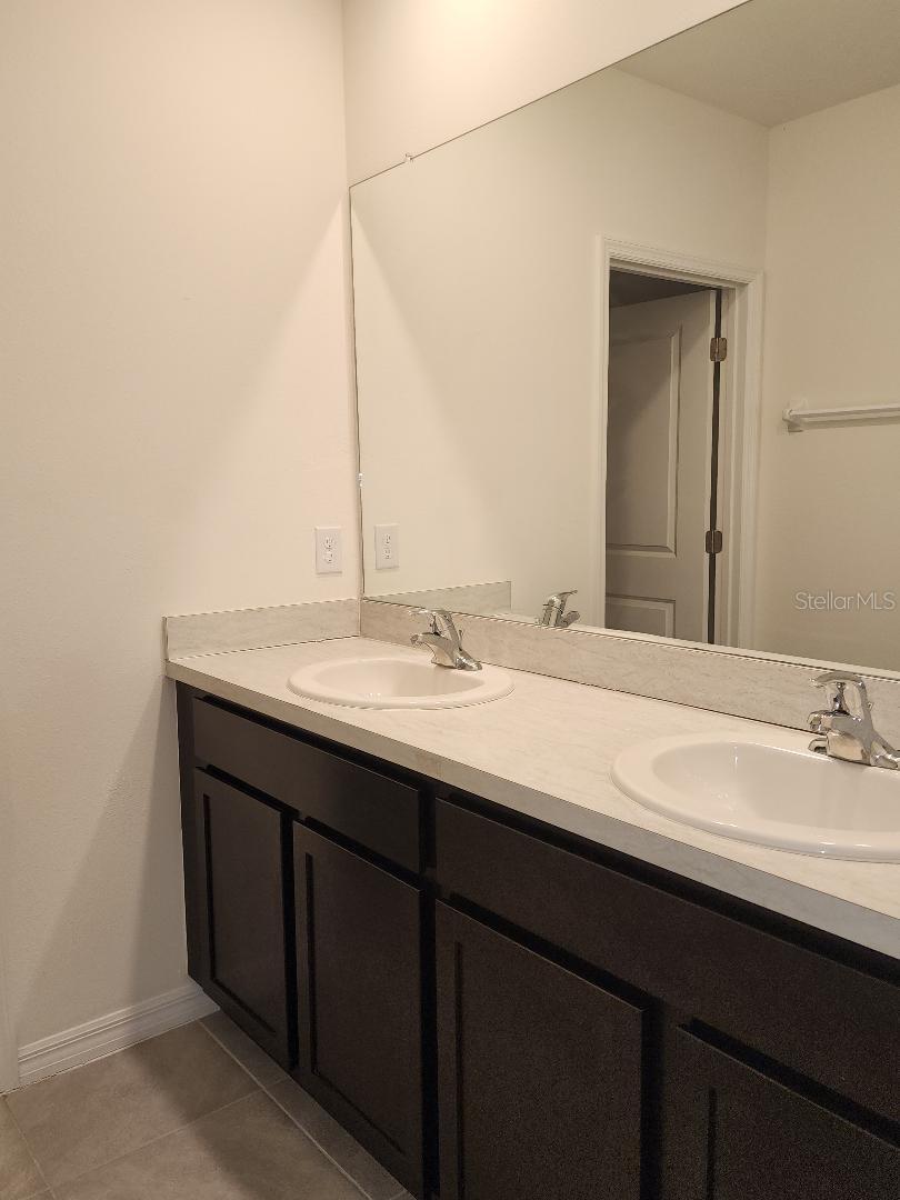 UNION PARK - Residential Lease