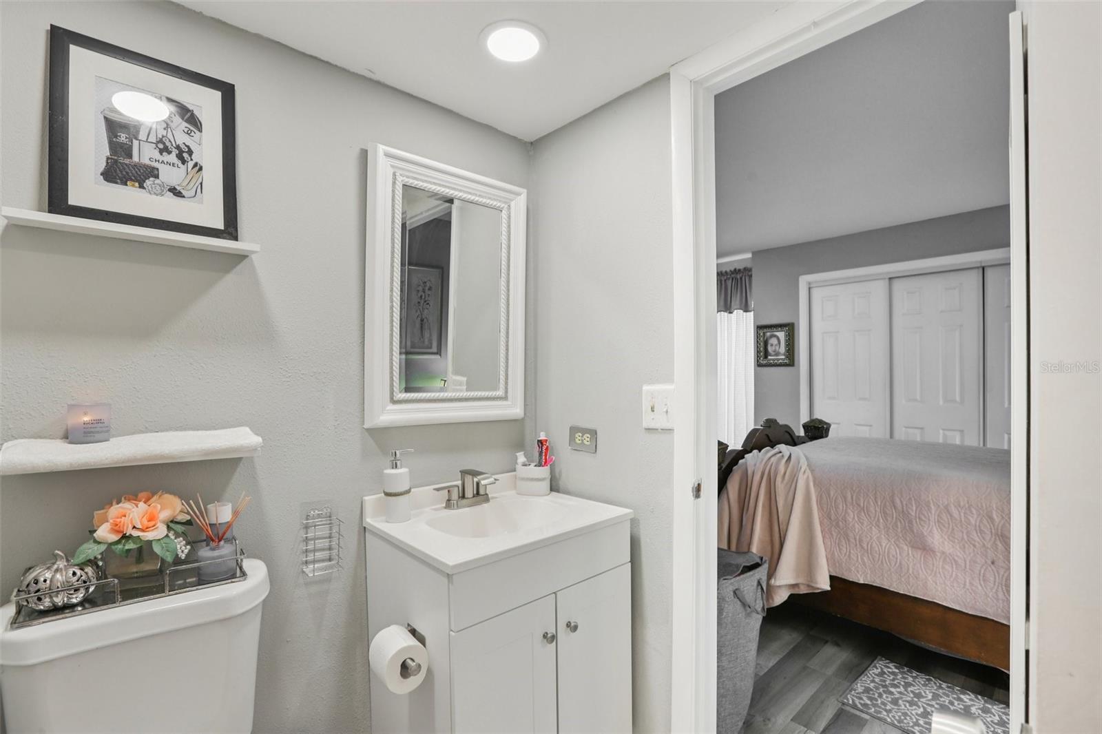 RIVER OAKS CONDO I - Residential