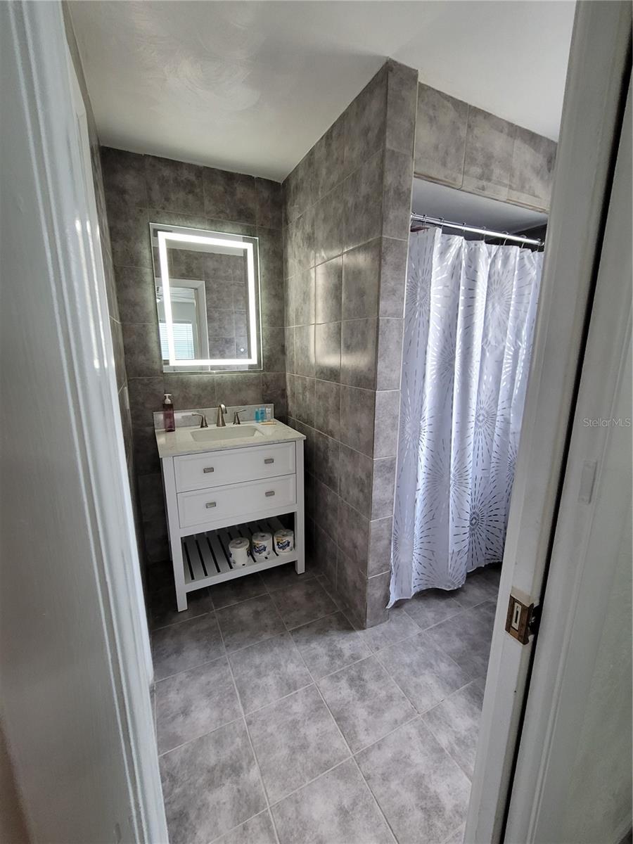 DELTONA LAKES UNIT 03 - Residential