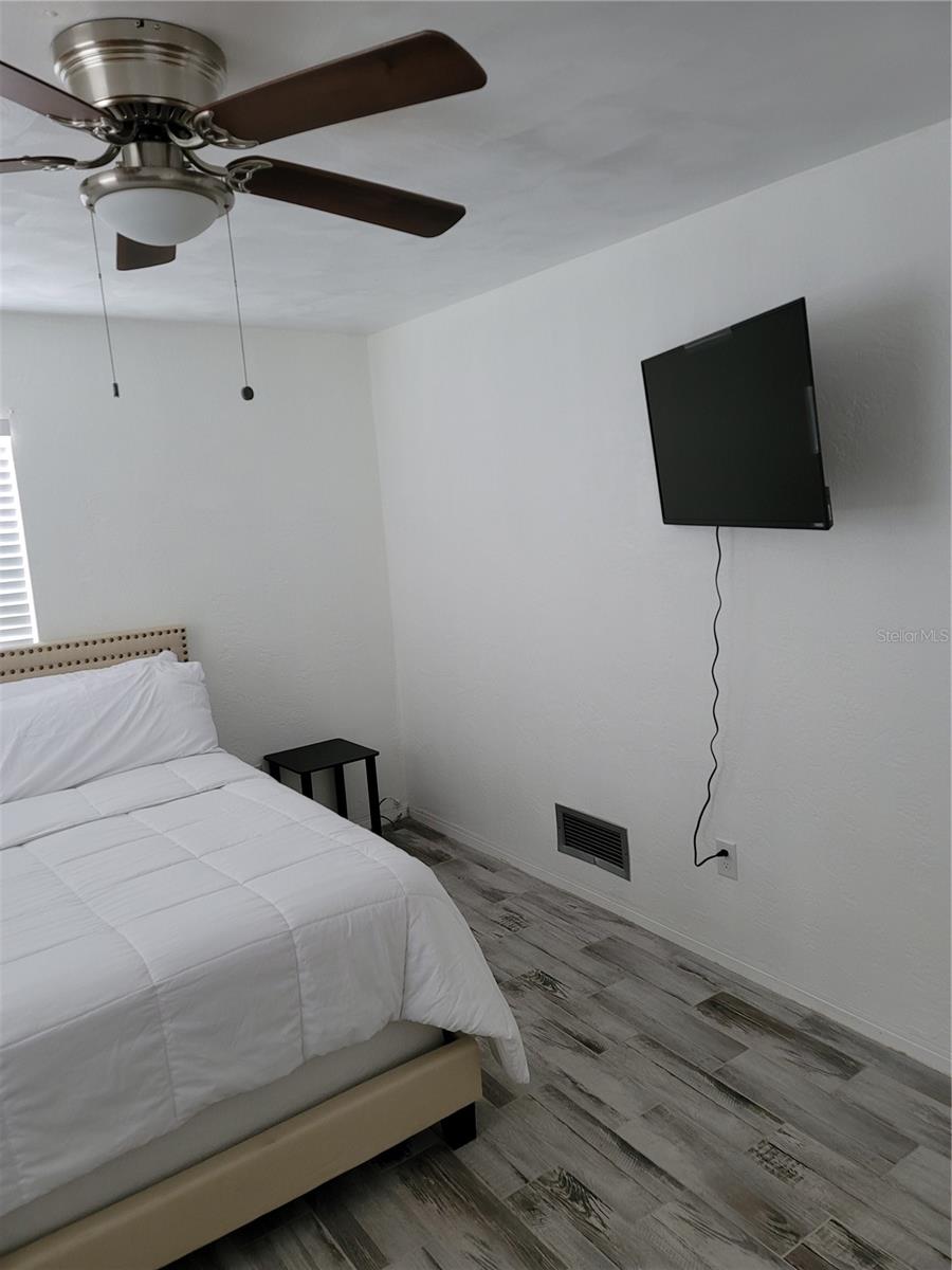 DELTONA LAKES UNIT 03 - Residential