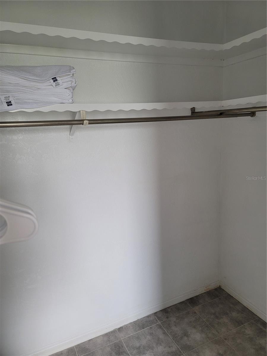 DELTONA LAKES UNIT 03 - Residential