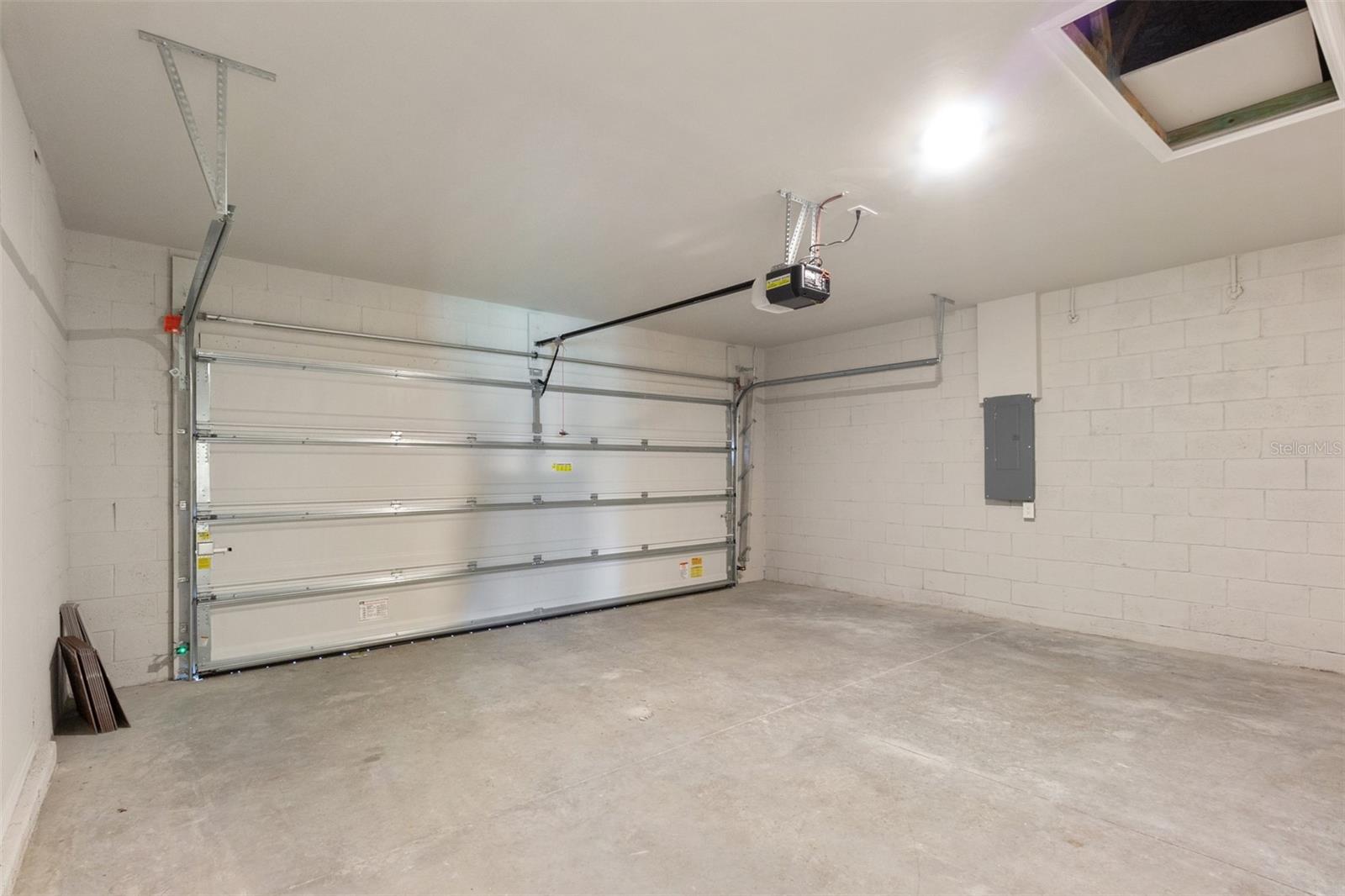 PUNTA GORDA ISLES SEC 16 - Residential Lease