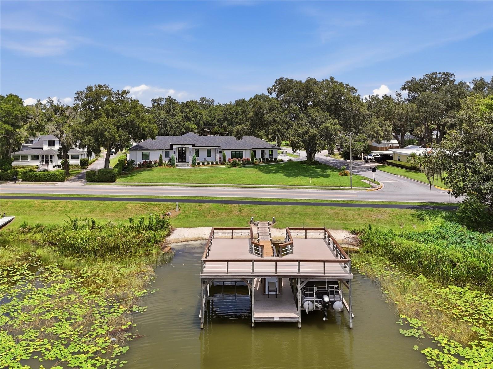 1307 N LAKE HOWARD DRIVE