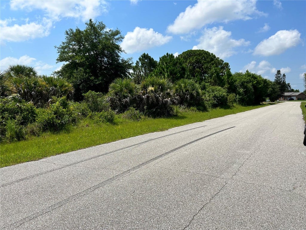 Photo of 7020 Hawksbury Street, Englewood, FL 34224 (MLS # O6440046)