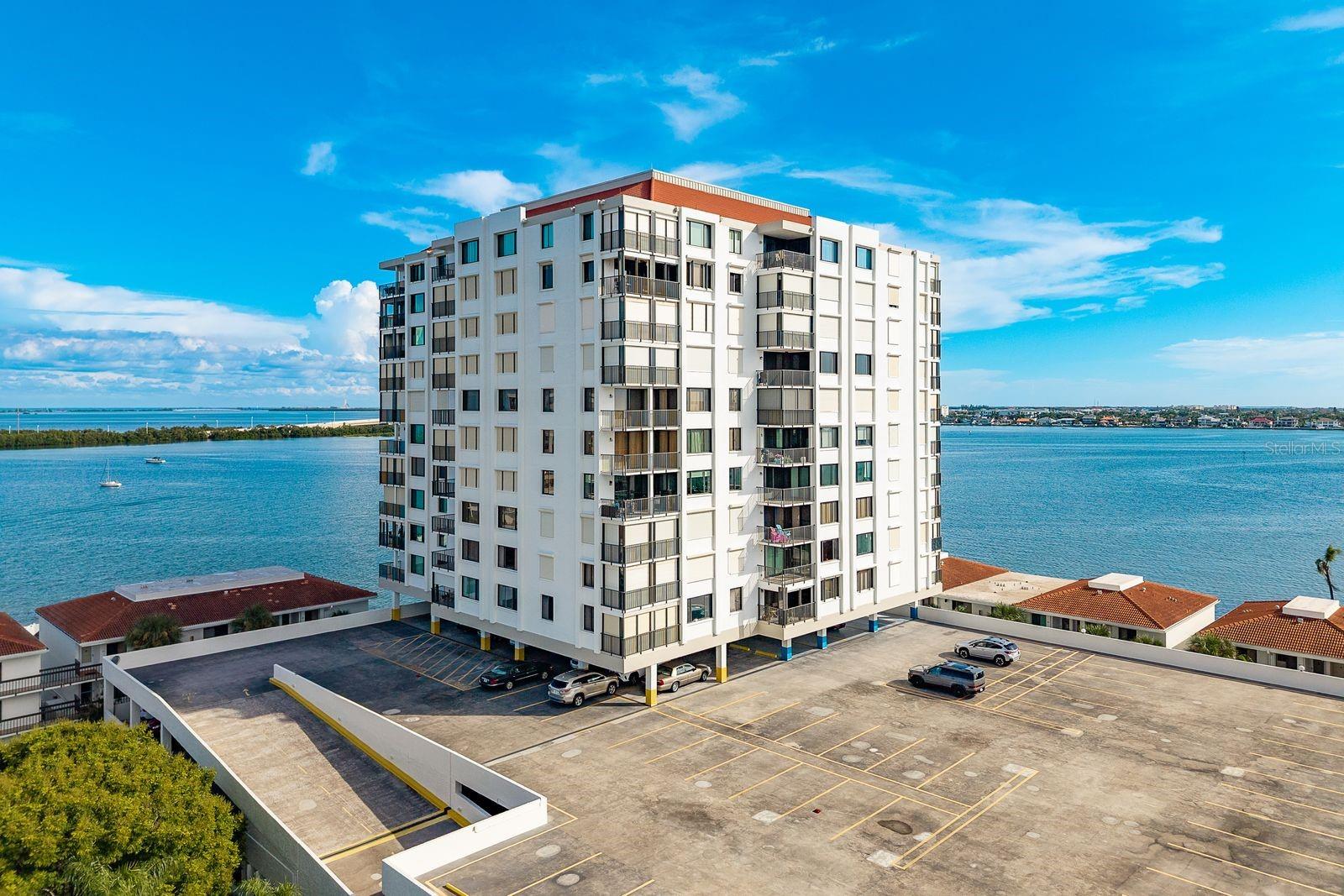 BAHIA DEL MAR IV - Residential