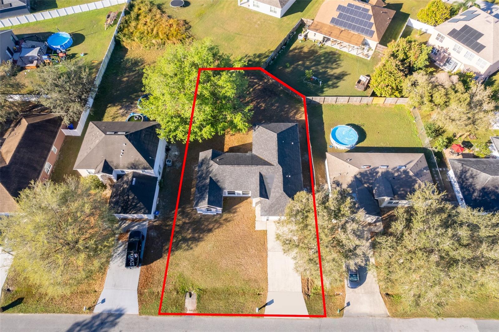 738 PARIS DRIVE