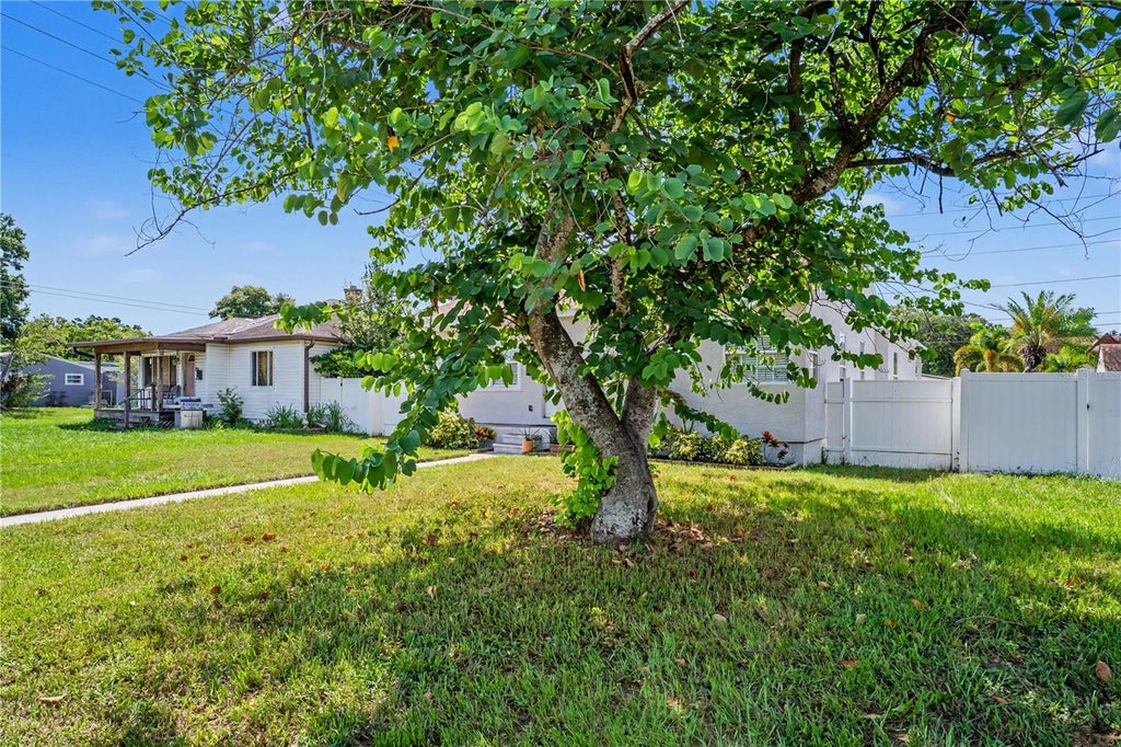 Photo of 5210 4th Avenue N, St Petersburg, FL 33710 (MLS # TB8543803)