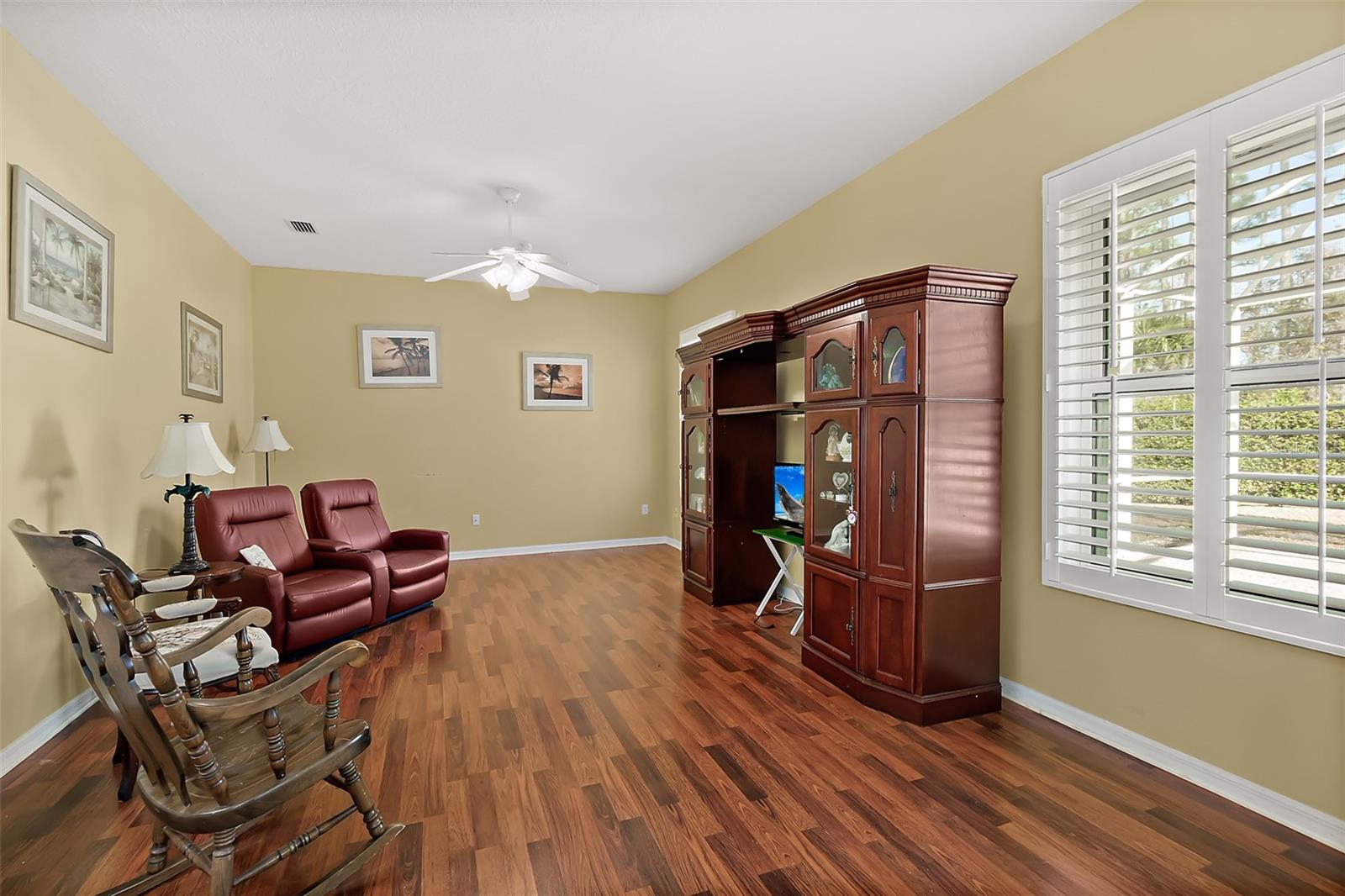 CYPRESS KNOLL - Residential