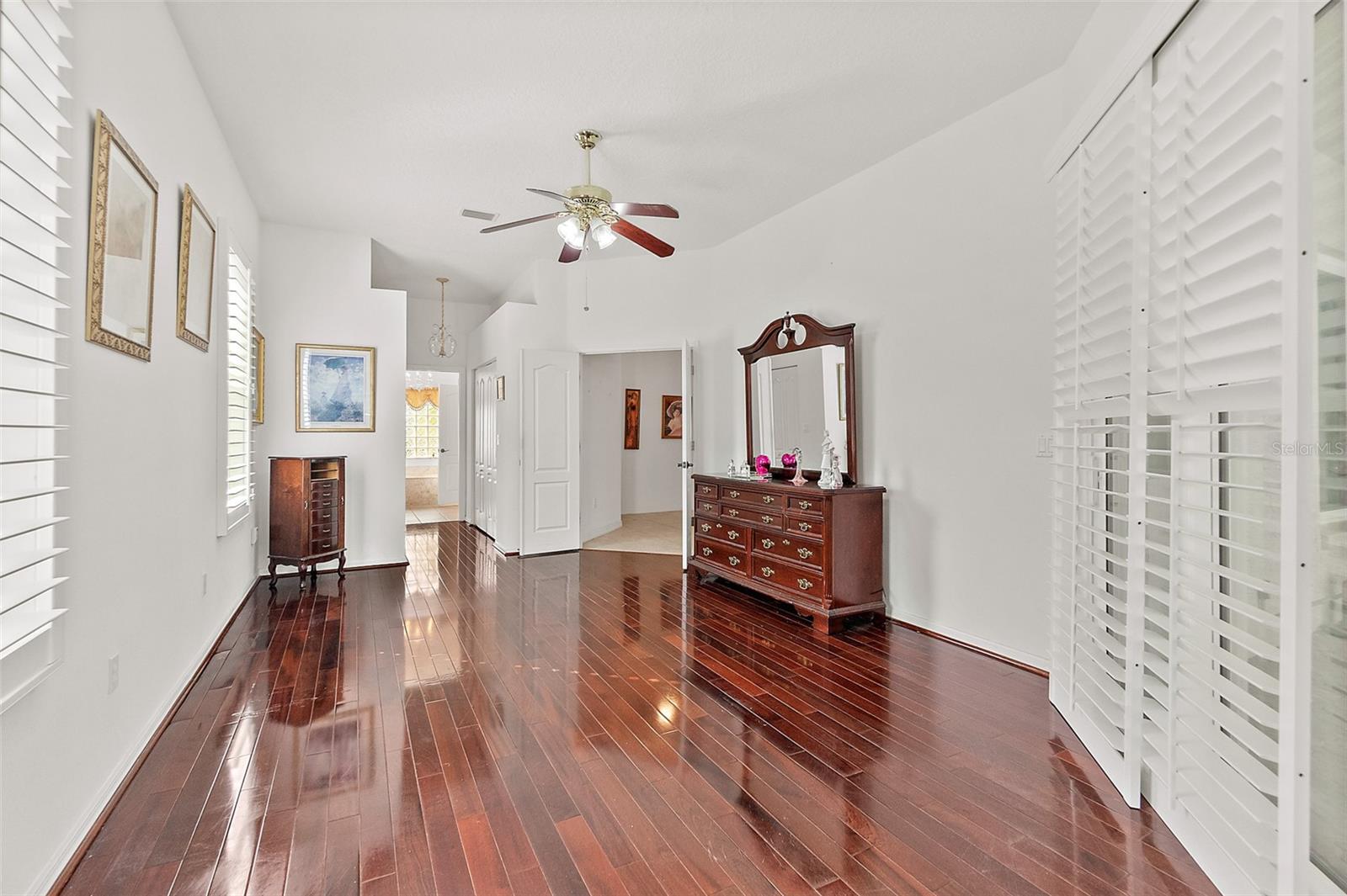 CYPRESS KNOLL - Residential