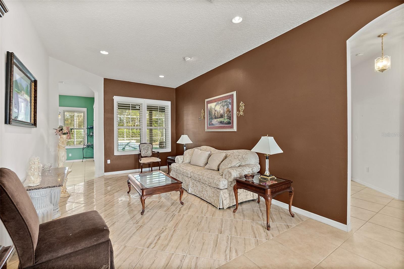 CYPRESS KNOLL - Residential