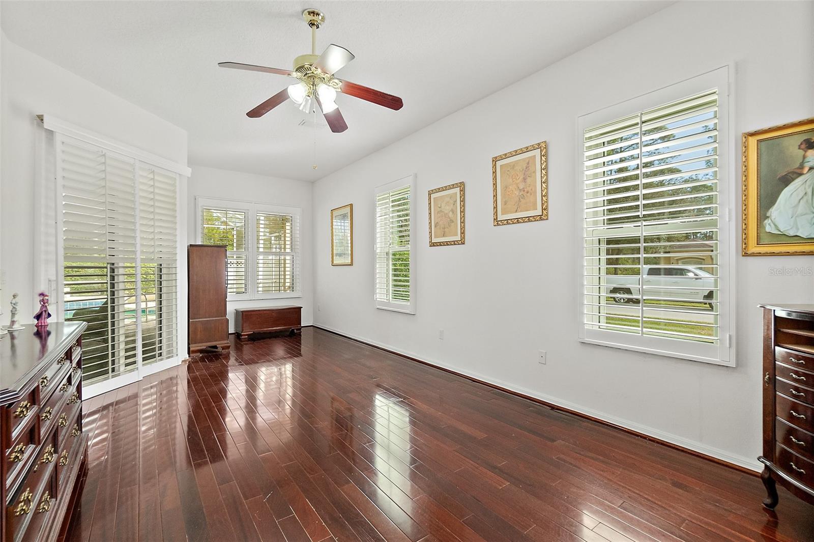 CYPRESS KNOLL - Residential