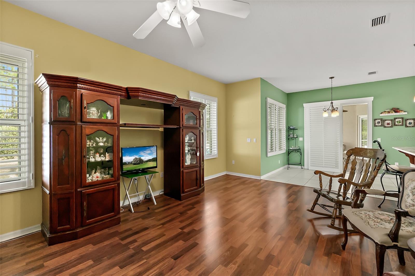 CYPRESS KNOLL - Residential