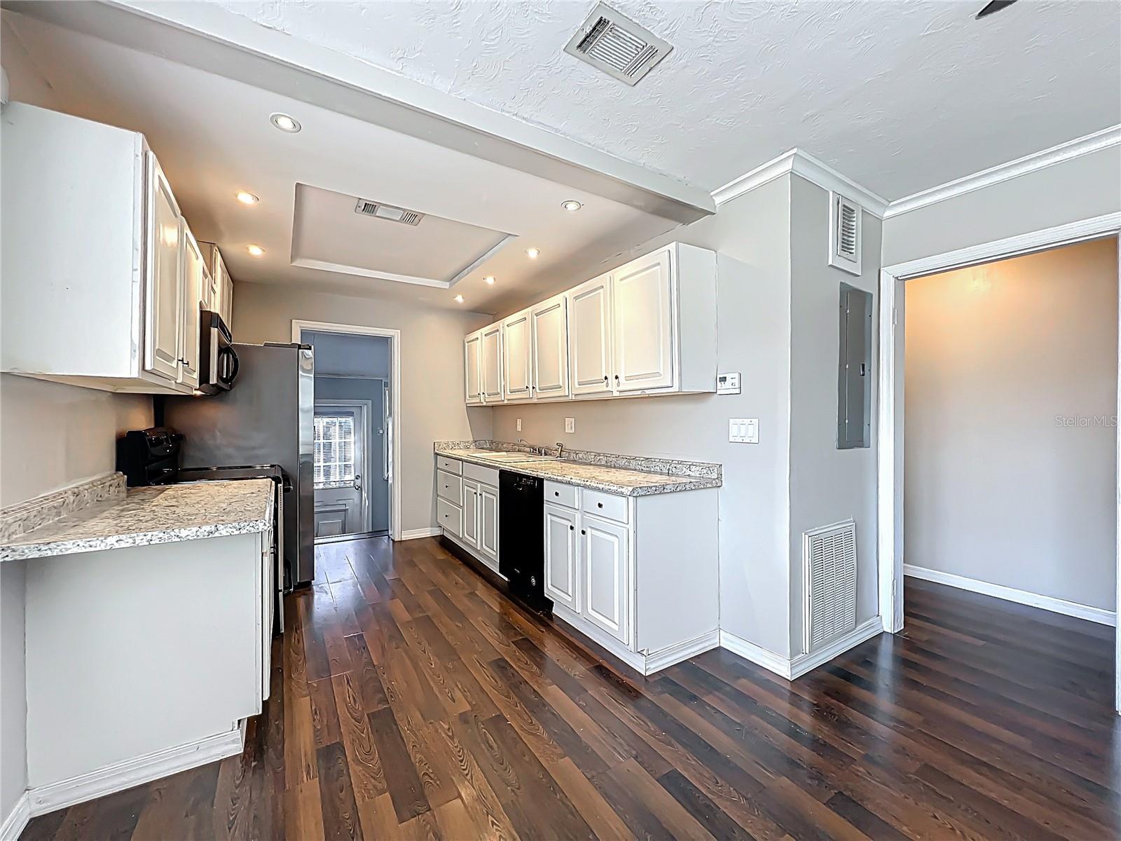 HIGHLAND PARK - Residential