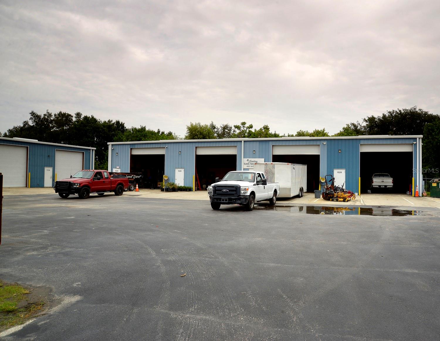LAKE SHORE ADD - Commercial Lease
