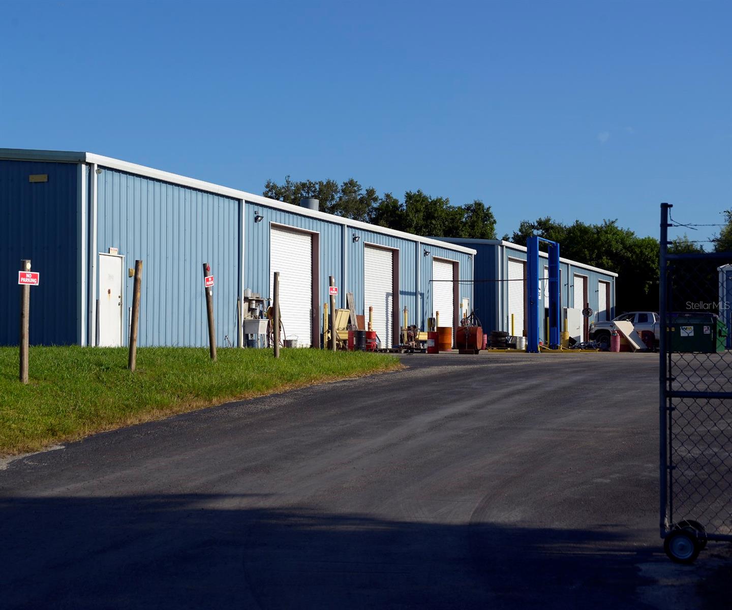 LAKE SHORE ADD - Commercial Lease