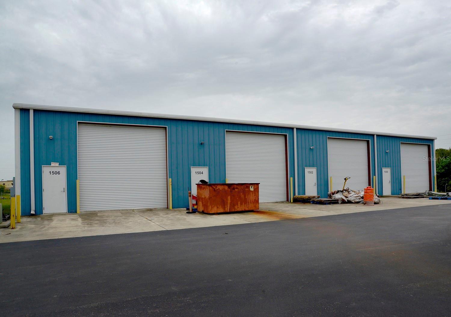LAKE SHORE ADD - Commercial Lease