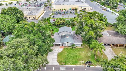 A home in LAKELAND