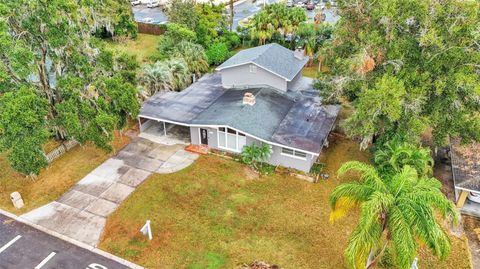 A home in LAKELAND