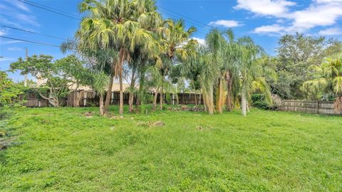 A home in LAKELAND