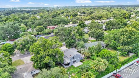 A home in LAKELAND