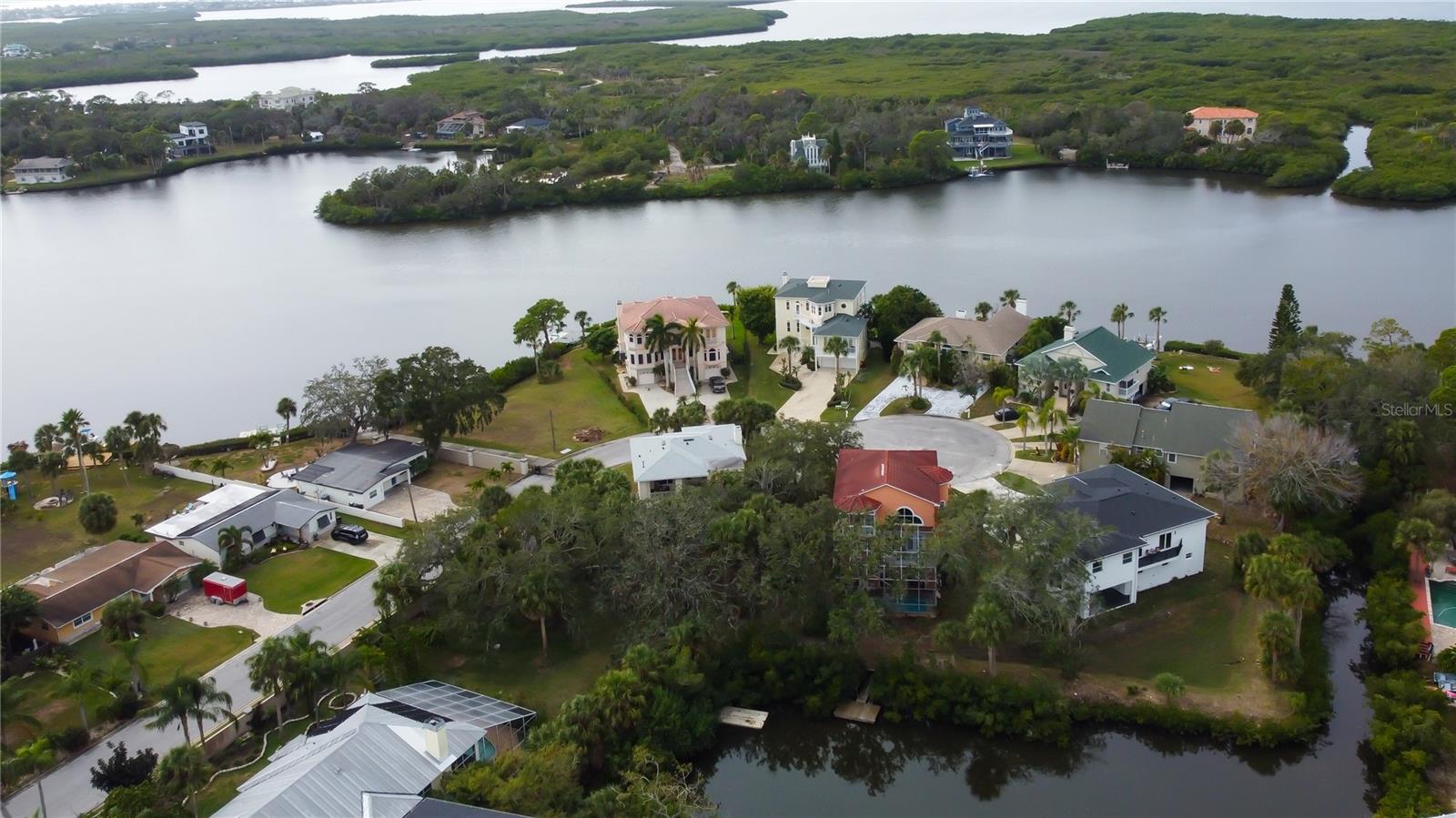 OYSTER BAYOU - Residential