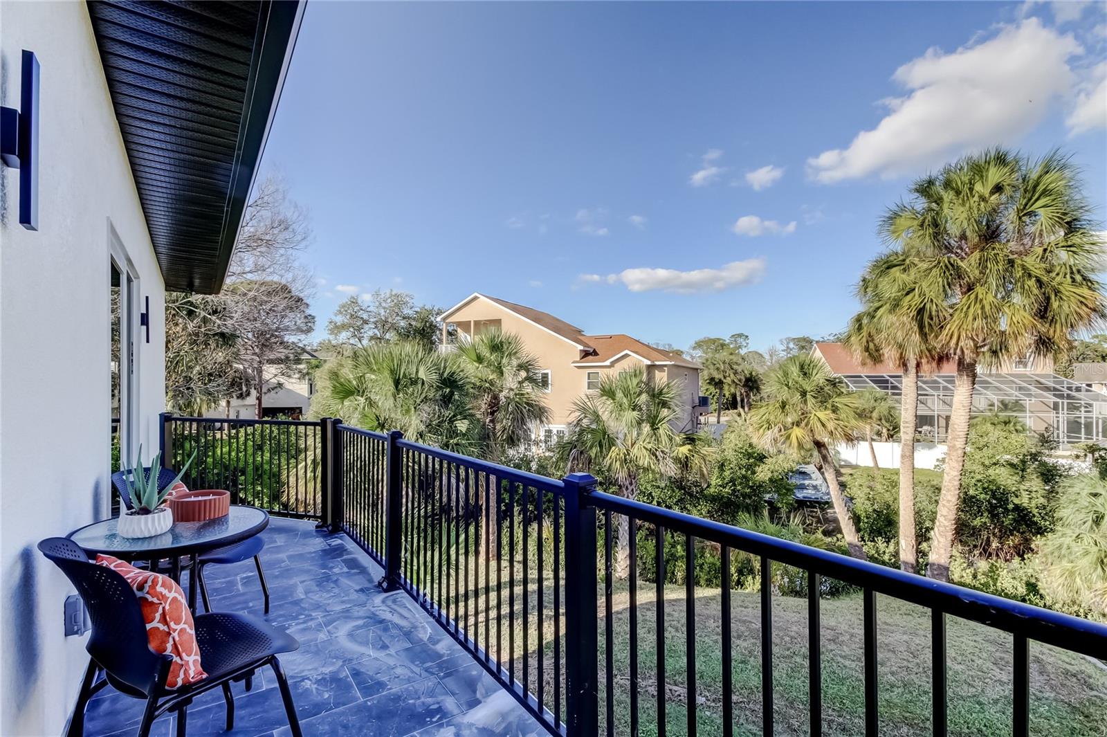 OYSTER BAYOU - Residential