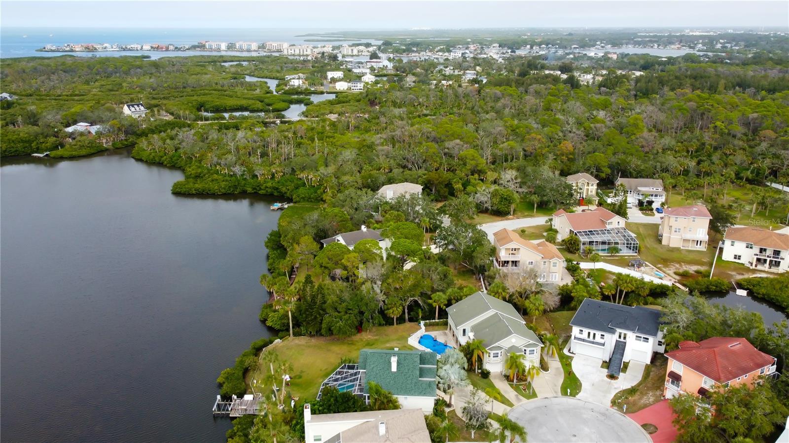 OYSTER BAYOU - Residential