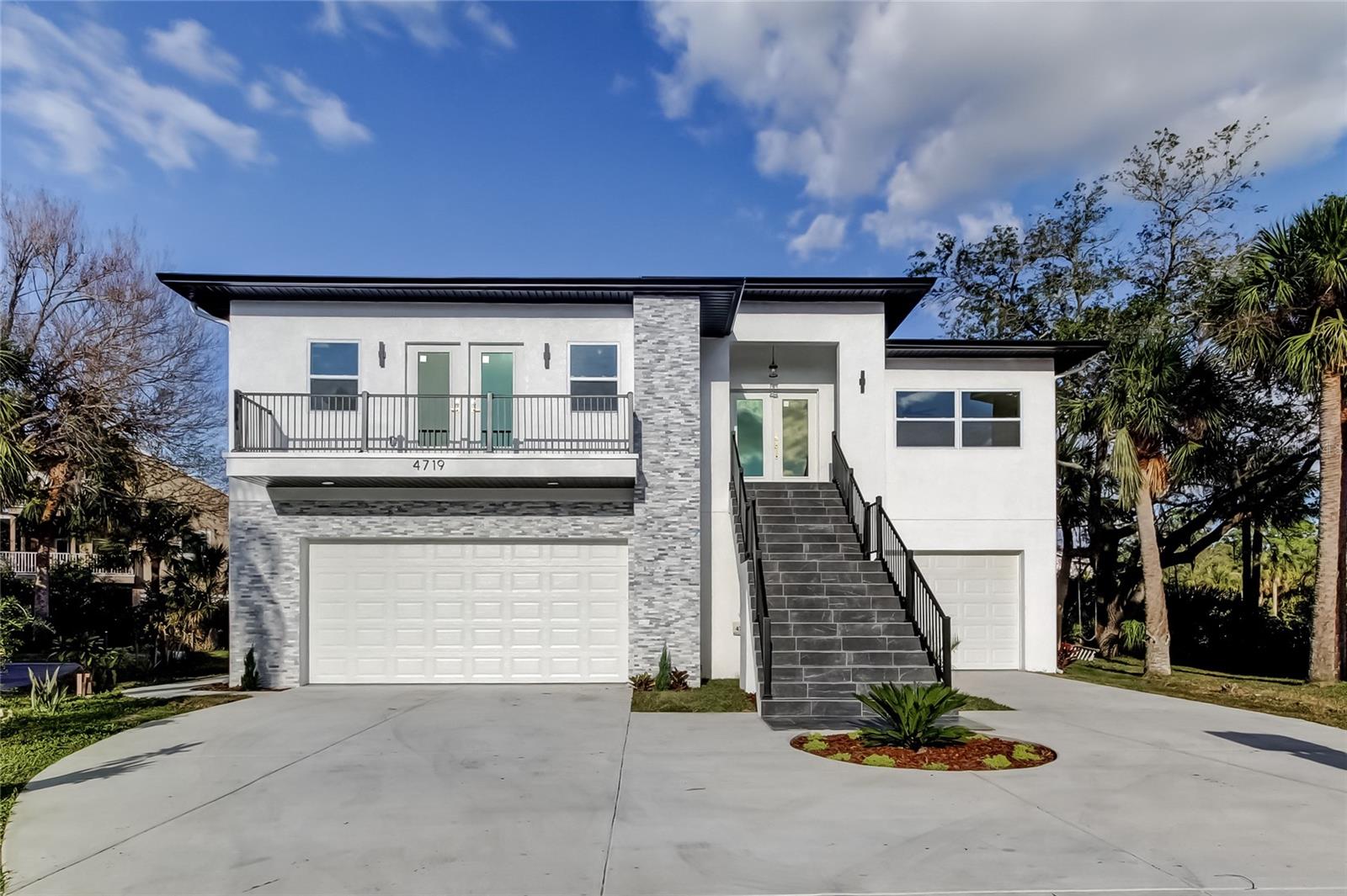 OYSTER BAYOU - Residential