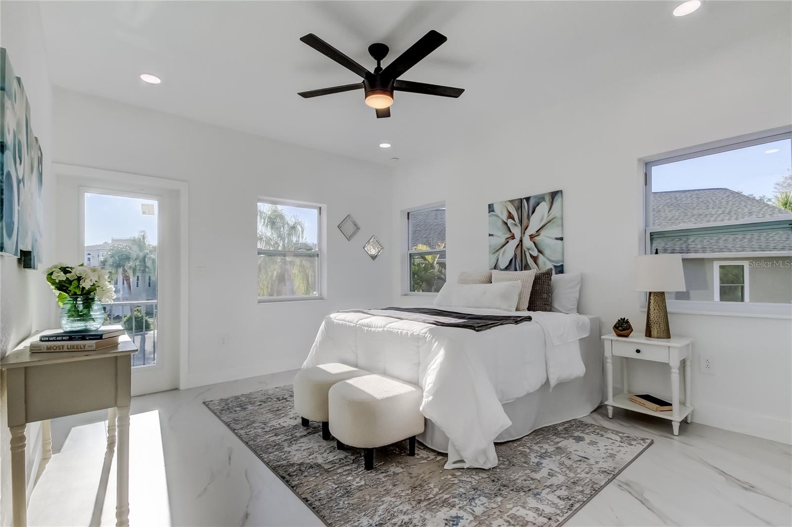 OYSTER BAYOU - Residential