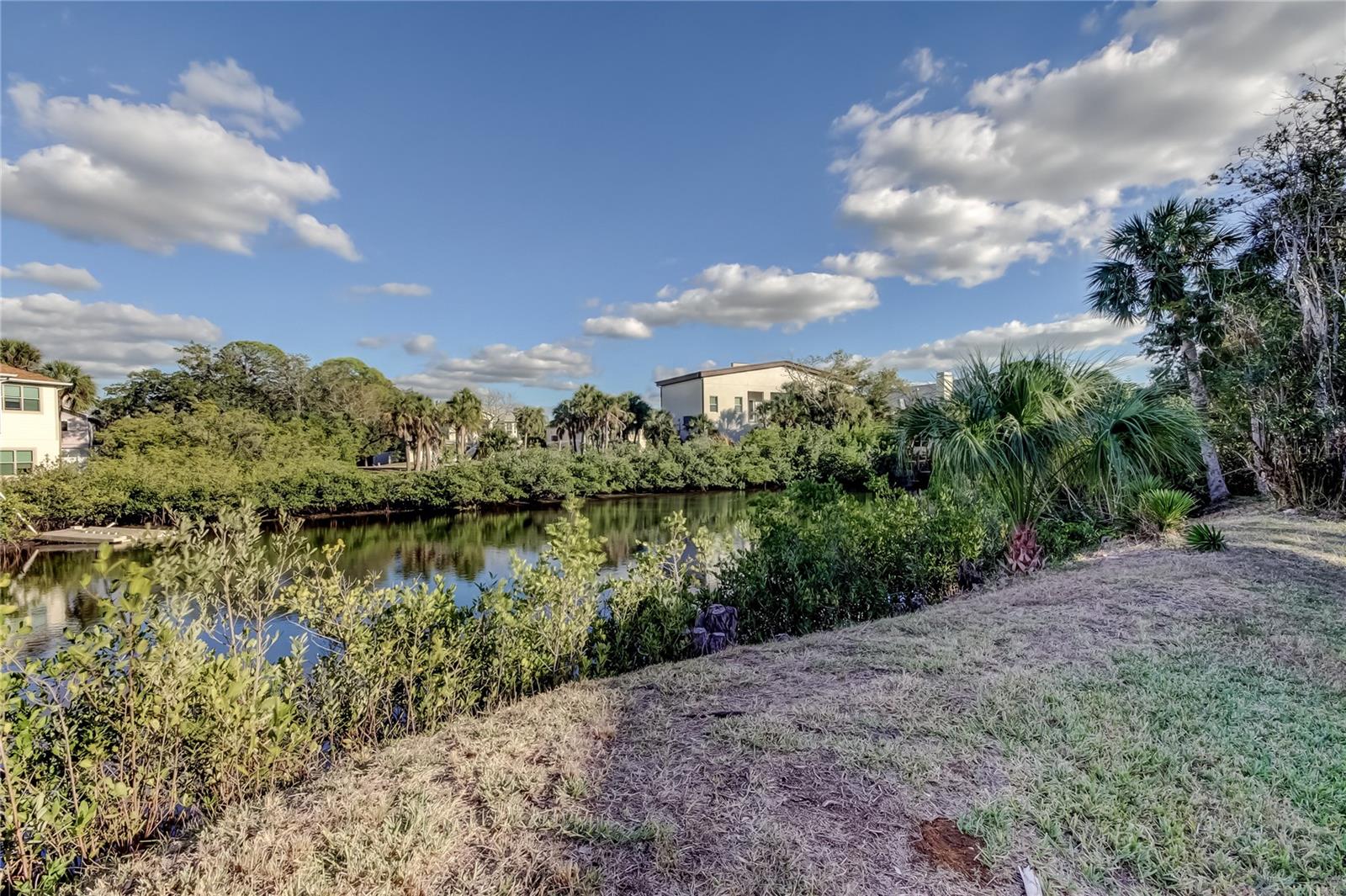 OYSTER BAYOU - Residential