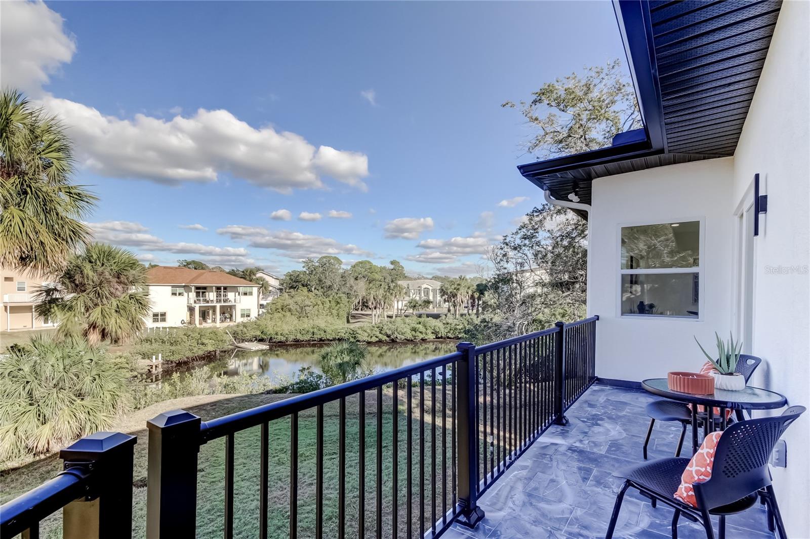 OYSTER BAYOU - Residential