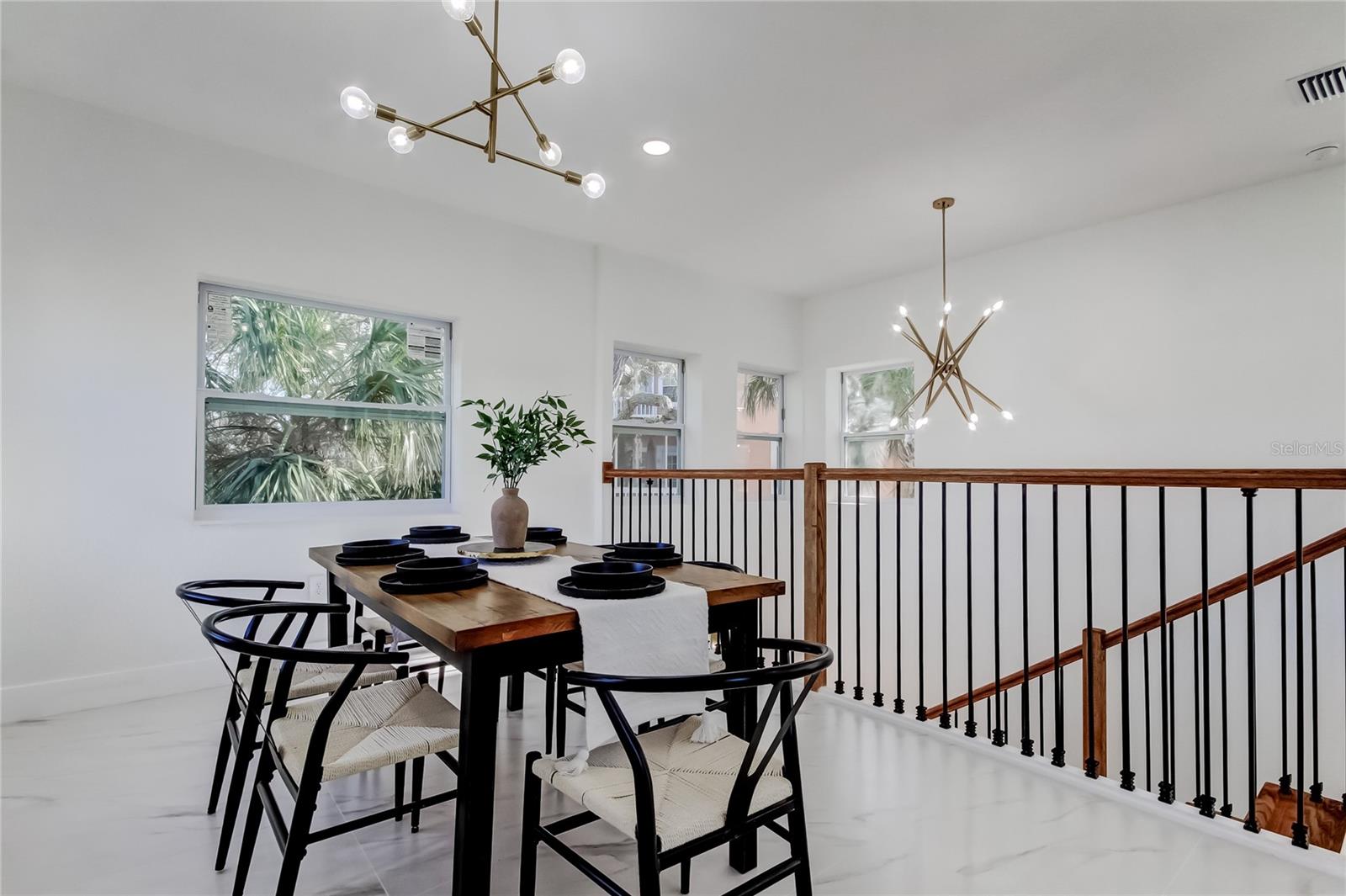 OYSTER BAYOU - Residential