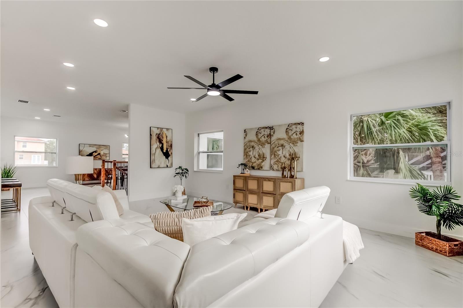 OYSTER BAYOU - Residential