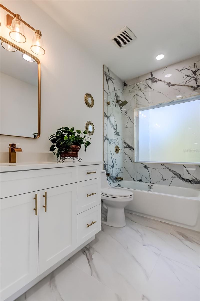 OYSTER BAYOU - Residential