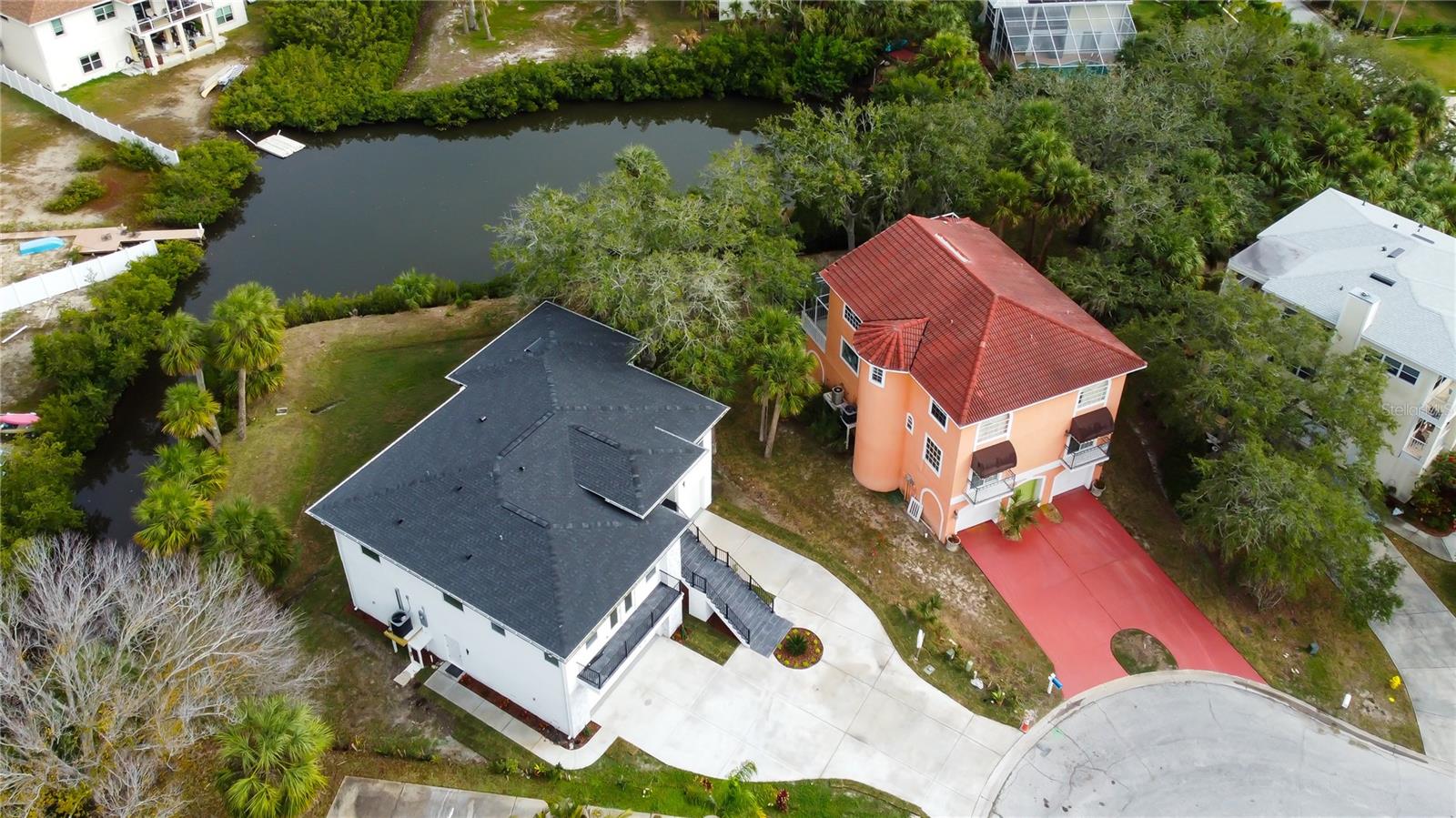 OYSTER BAYOU - Residential