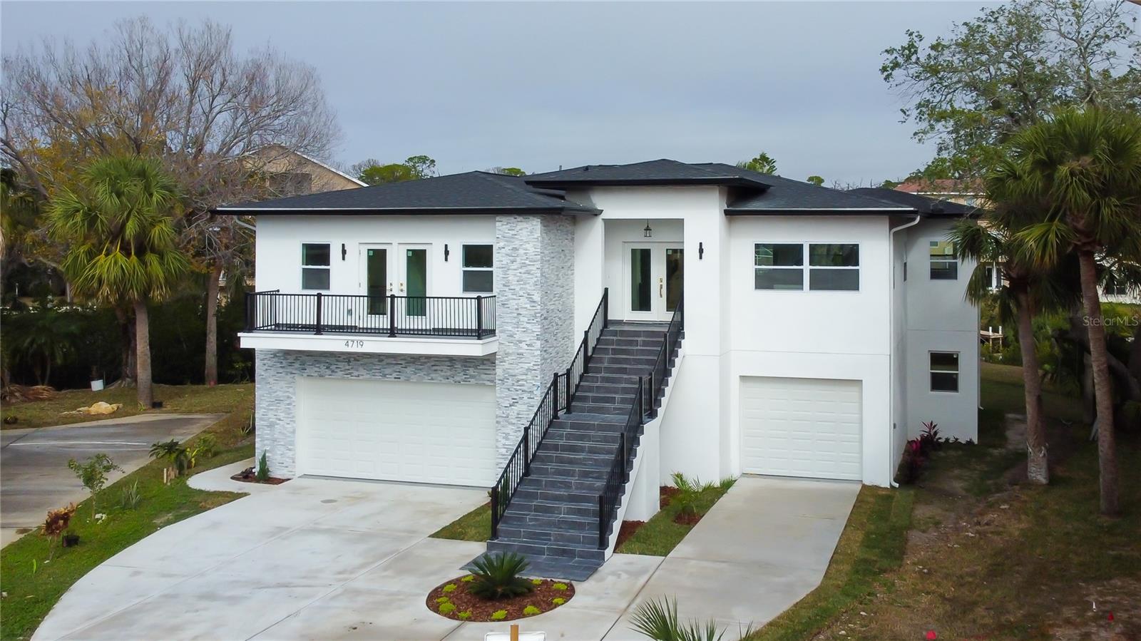 OYSTER BAYOU - Residential