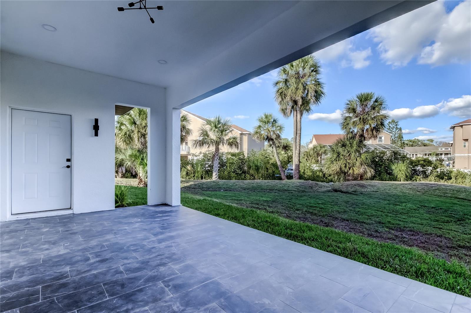 OYSTER BAYOU - Residential