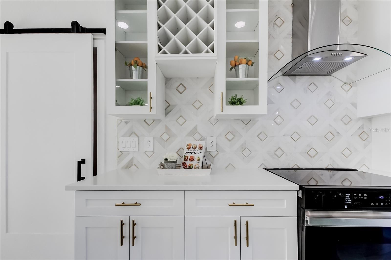 OYSTER BAYOU - Residential