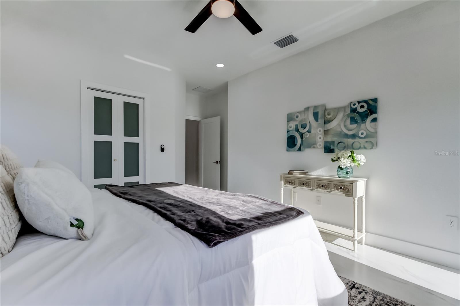 OYSTER BAYOU - Residential