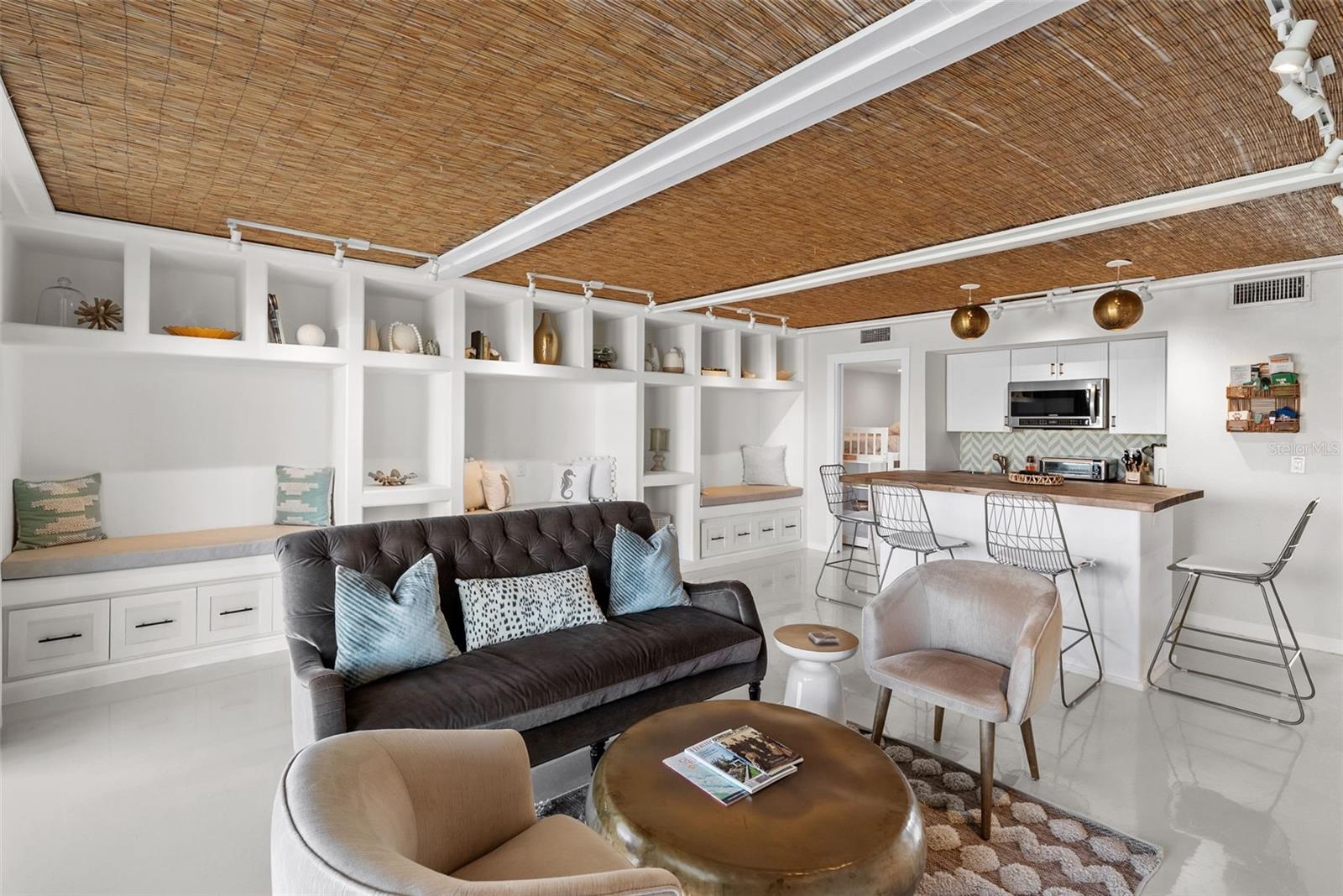 439 CAUSEWAY BOULEVARD