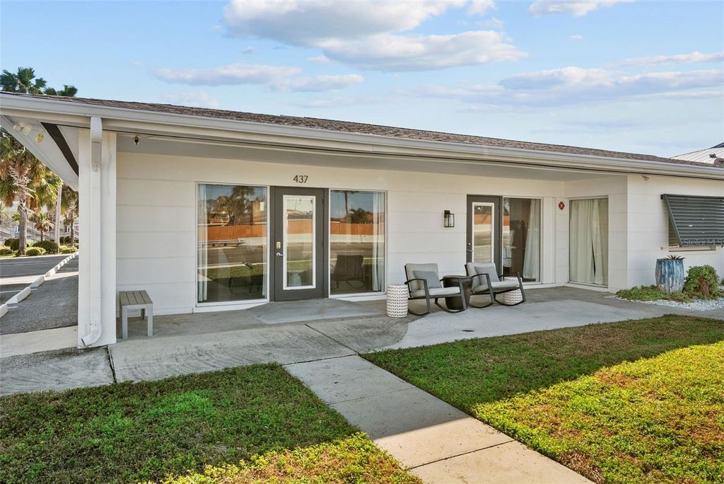 Photo of 439 Causeway Boulevard, Dunedin, FL 34698 (MLS # TB8500346)
