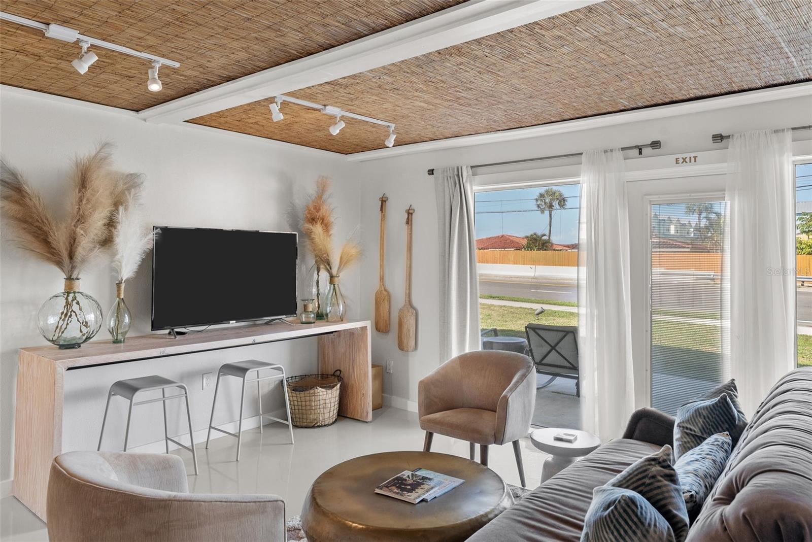 439 CAUSEWAY BOULEVARD